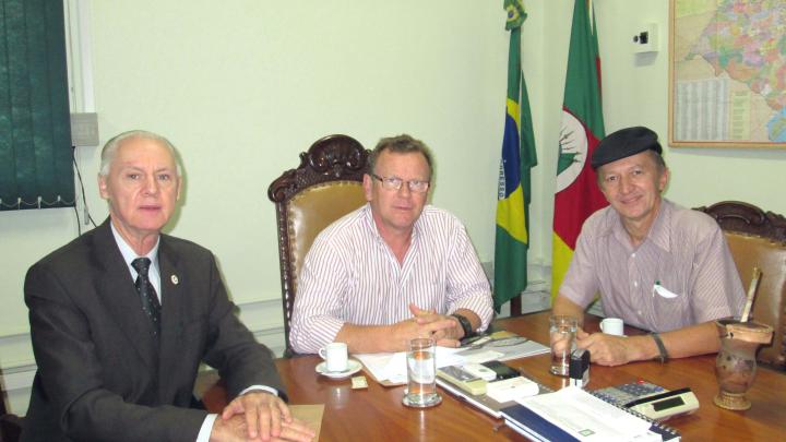 LIDERAN&Ccedil;AS BUSCAM RECURSOS PARA SANTO &Acirc;NGELO