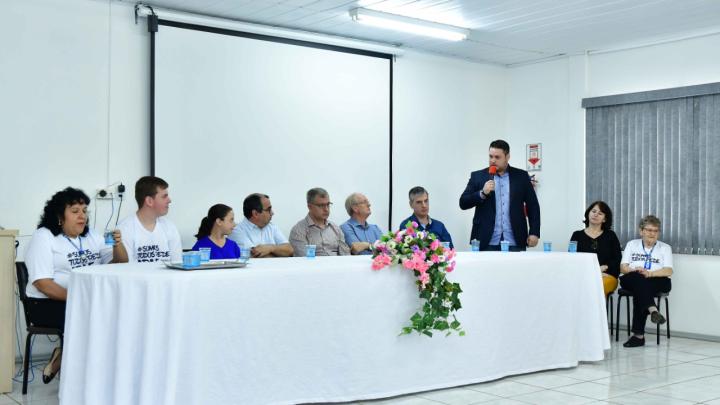  Ato formaliza cess&atilde;o de uso de terreno para APAE