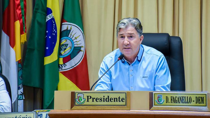 VEREADORES SE MOBILIZAM JUNTO &Agrave; COMUNIDADE PELA PERMAN&Ecirc;NCIA DA 14&ordf; CRE EM SANTO &Acirc;NGELO