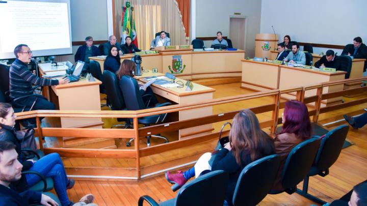 C&acirc;mara de Vereadores de Santo &Acirc;ngelo sedia reuni&atilde;o sobre FABS