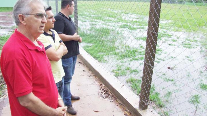 Auditoria para analisar a aplica&ccedil;&atilde;o de mais de R$ 1 milh&atilde;o nas obras do Est&aacute;dio Carlos Wilson Schr&ouml;eder.