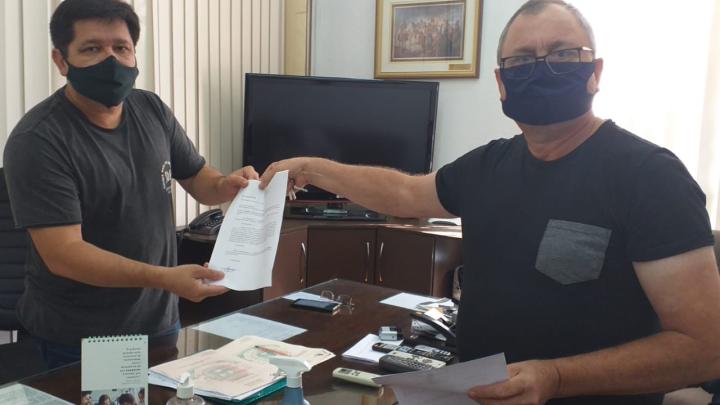 Sess&atilde;o Extraordin&aacute;ria &eacute; suspensa e feriado municipal &eacute; mantido