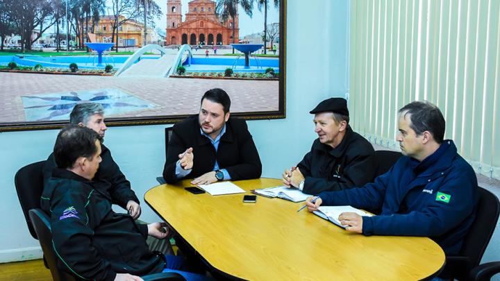 Entidades organizam Semana da Agricultura Familiar junto ao Legislativo