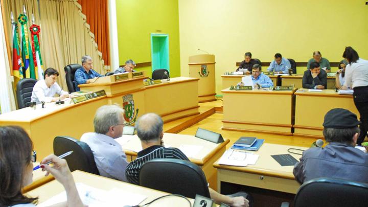 Projeto prev&ecirc; contrata&ccedil;&atilde;o de profissional para secretaria municipal de sa&uacute;de